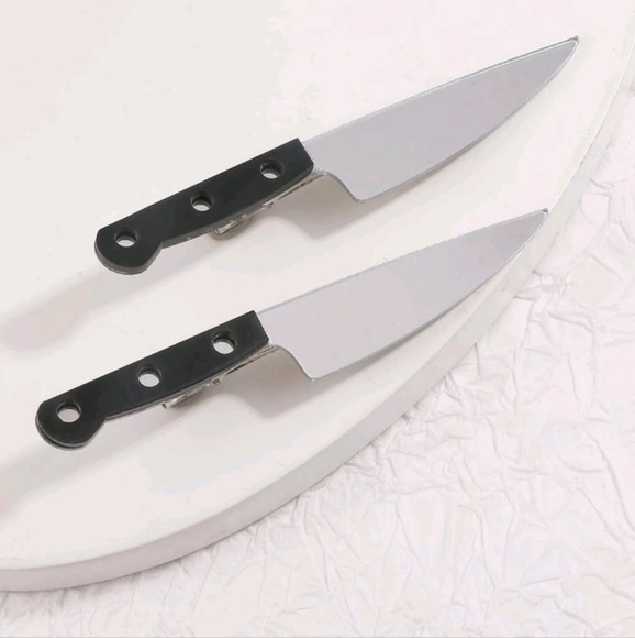 2 Butcher Knife Hairclips - Picture 6 of 16